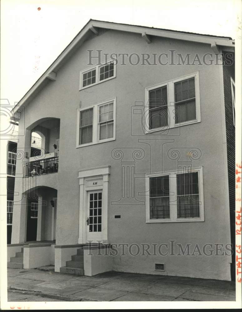 1980 Press Photo This property at 636-38 Dauphine Street has been sold. - Historic Images