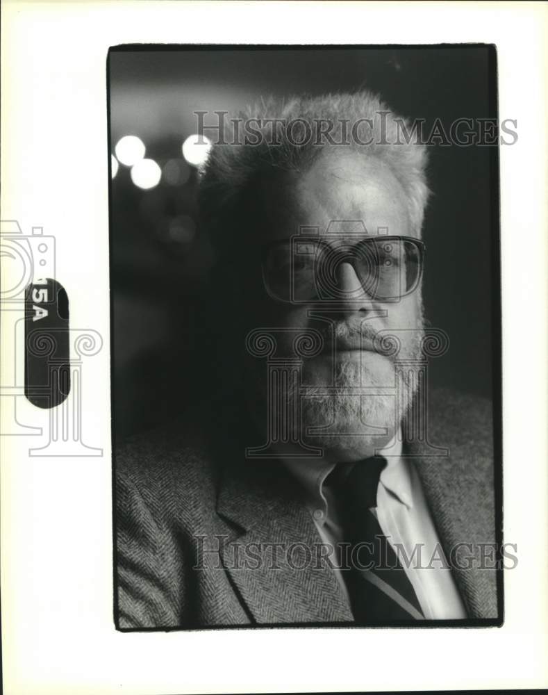 1990 Press Photo Nathaniel Howell, Ambassador to Kuwait during Iraqi invasion. - Historic Images