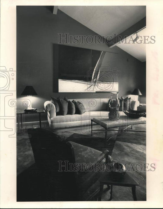 1992 Press Photo Home Focus, Art Carries the roomscape - Historic Images