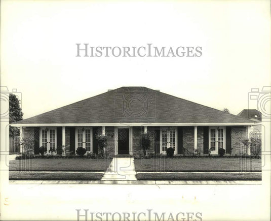 1987 Press Photo House on
