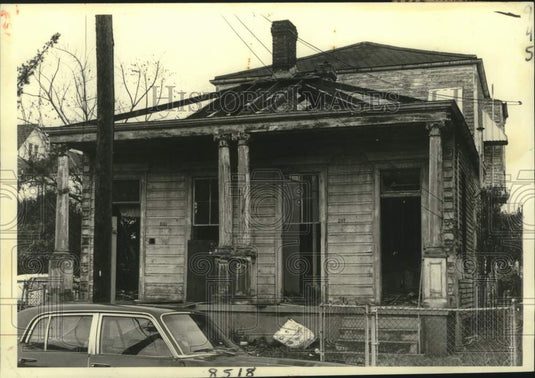 1981 Press Photo Disputed Trinity Church property at 2117-2121 Camp - nob37924 - Historic Images