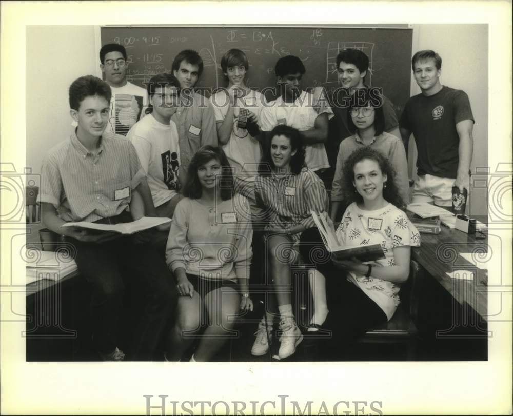 1989 Press Photo New Orleans students at Science and Engineering Competition - Historic Images