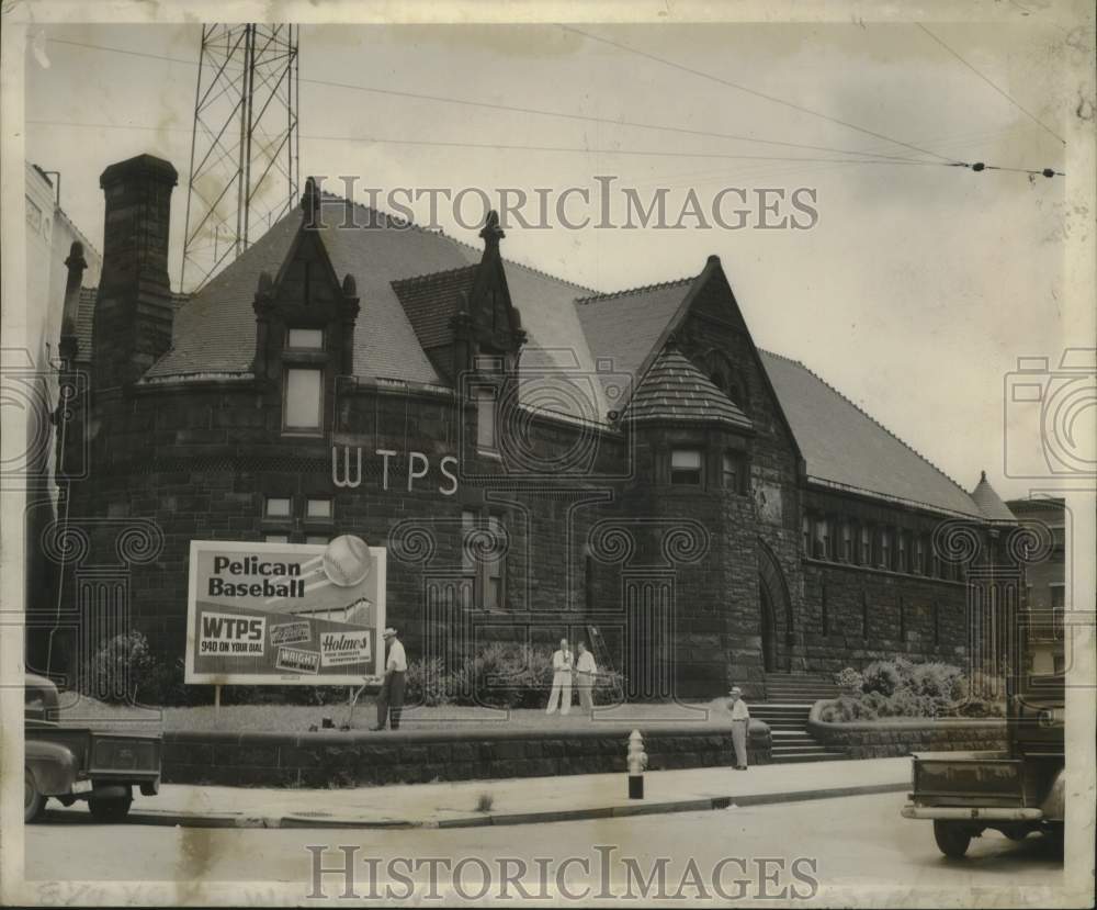 Press Photo Old Howard Tilton Library now WTPS 940 Headquarters - Historic Images