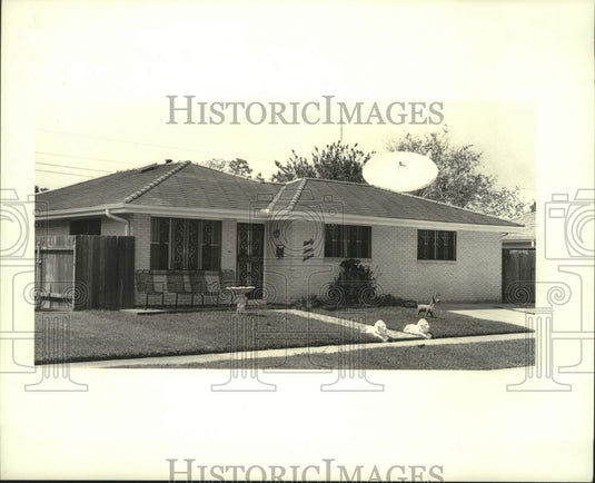 1988 Press Photo Real estate - This is sold property at 2716 Veronica Dr. - Historic Images