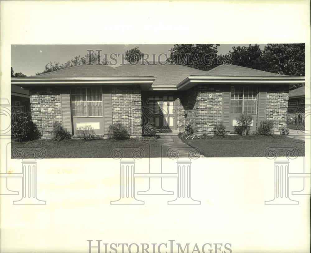 1988 Press Photo Real estate photo of #9 Schill Street in Kenner. - Historic Images