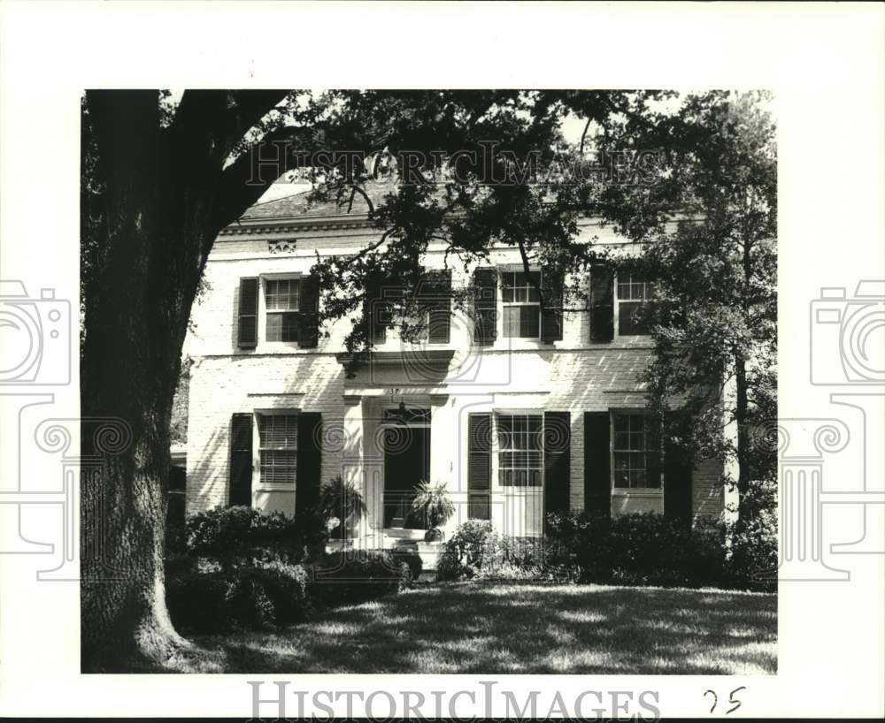 1988 Press Photo Stately Home at 37 Pelham Avenue, Metairie, Louisiana - Historic Images