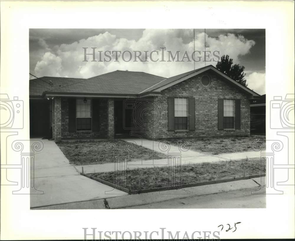 1988 Press Photo Brick Home at 3604 Riverland Street, Meraux, Louisiana - Historic Images