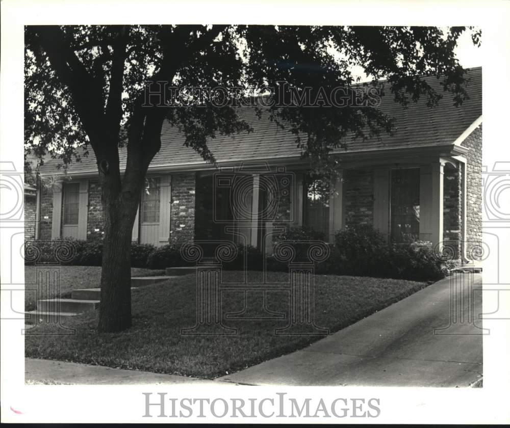 1987 Press Photo Home at 2327 New York Drive, New Orleans, Louisiana - Historic Images