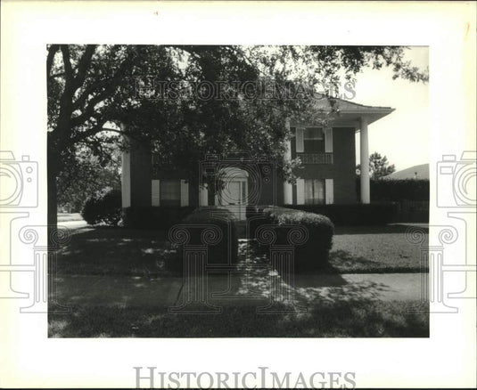 1988 Press Photo Home at 2376 Leon C. Simon Drive, New Orleans, Louisiana - Historic Images