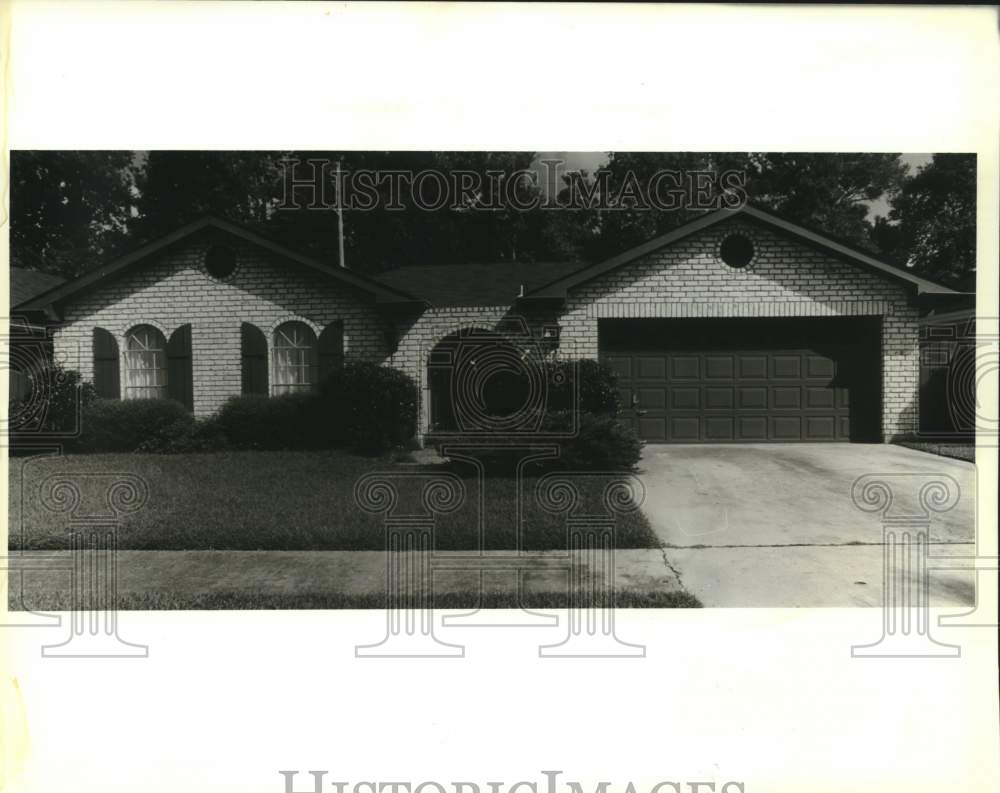 1988 Press Photo Home at 7933 Barocco Drive, Harahan, Louisiana - Historic Images