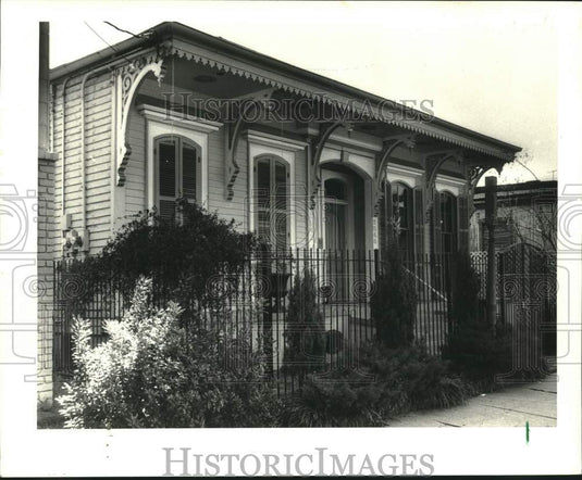 1988 Press Photo Housing - Sold property at 2842-44 Magazine Street - nob38258 - Historic Images