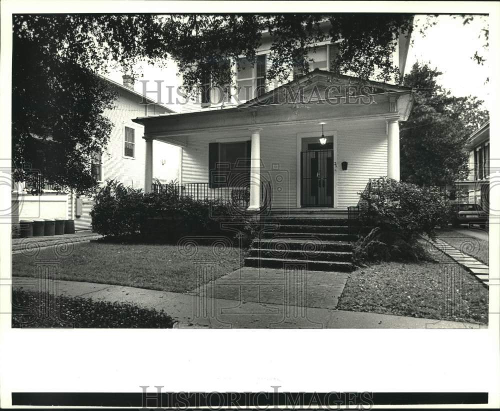 1988 Press Photo Housing - House located at 36 Neron Pl. - Historic Images