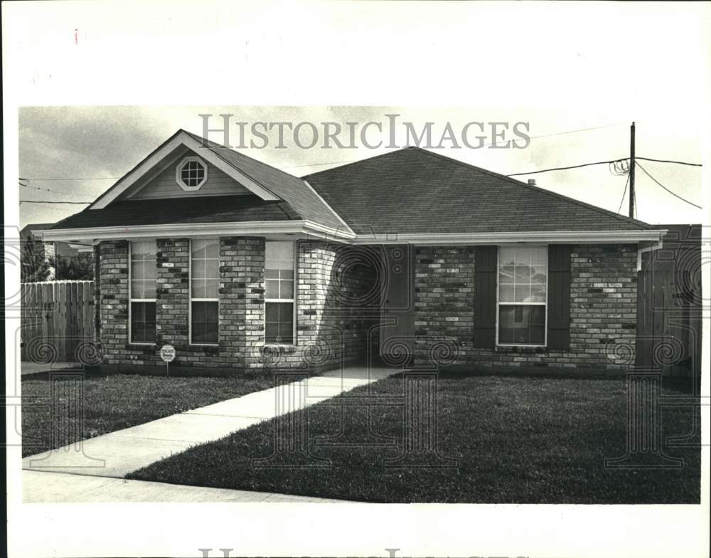 1987 Press Photo Housing - Sold property at 4420 Anais Drive in Meraux - Historic Images