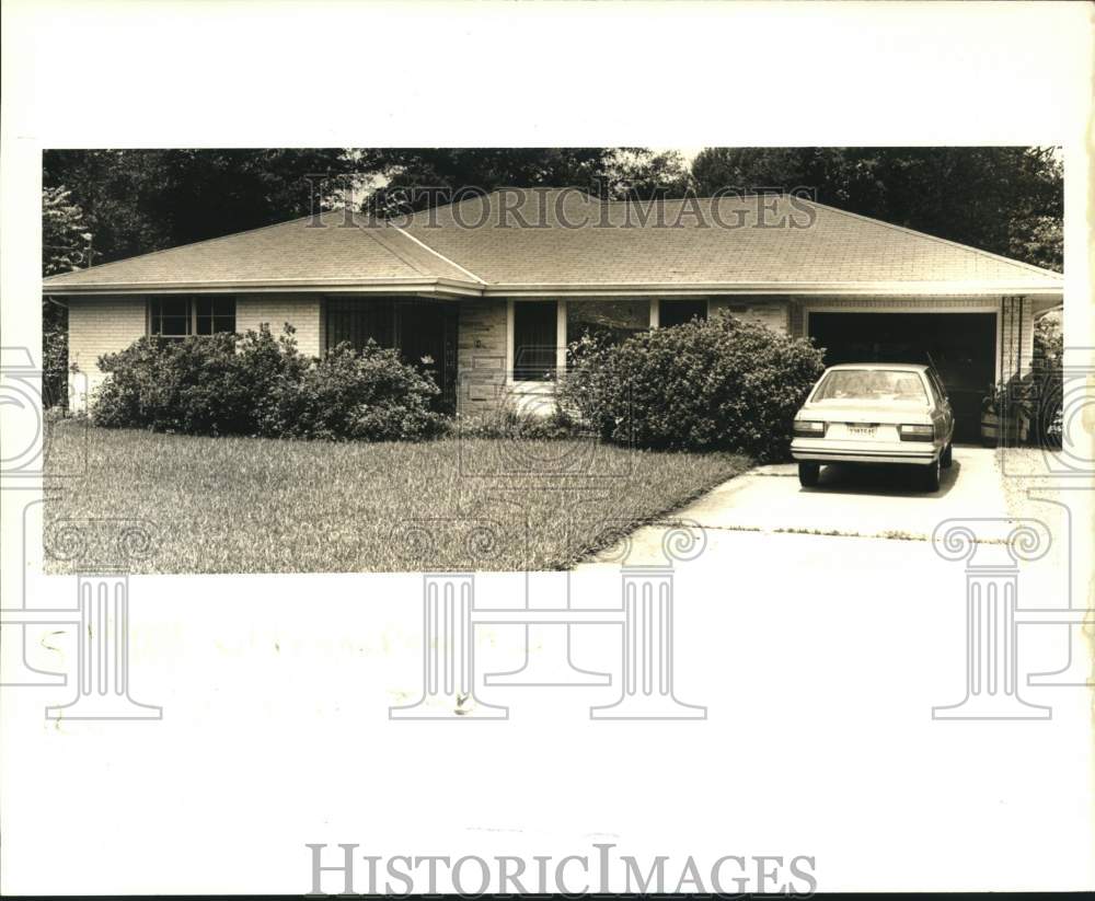 1987 Press Photo Housing - House located at #14 Elaine in Harahan - Historic Images