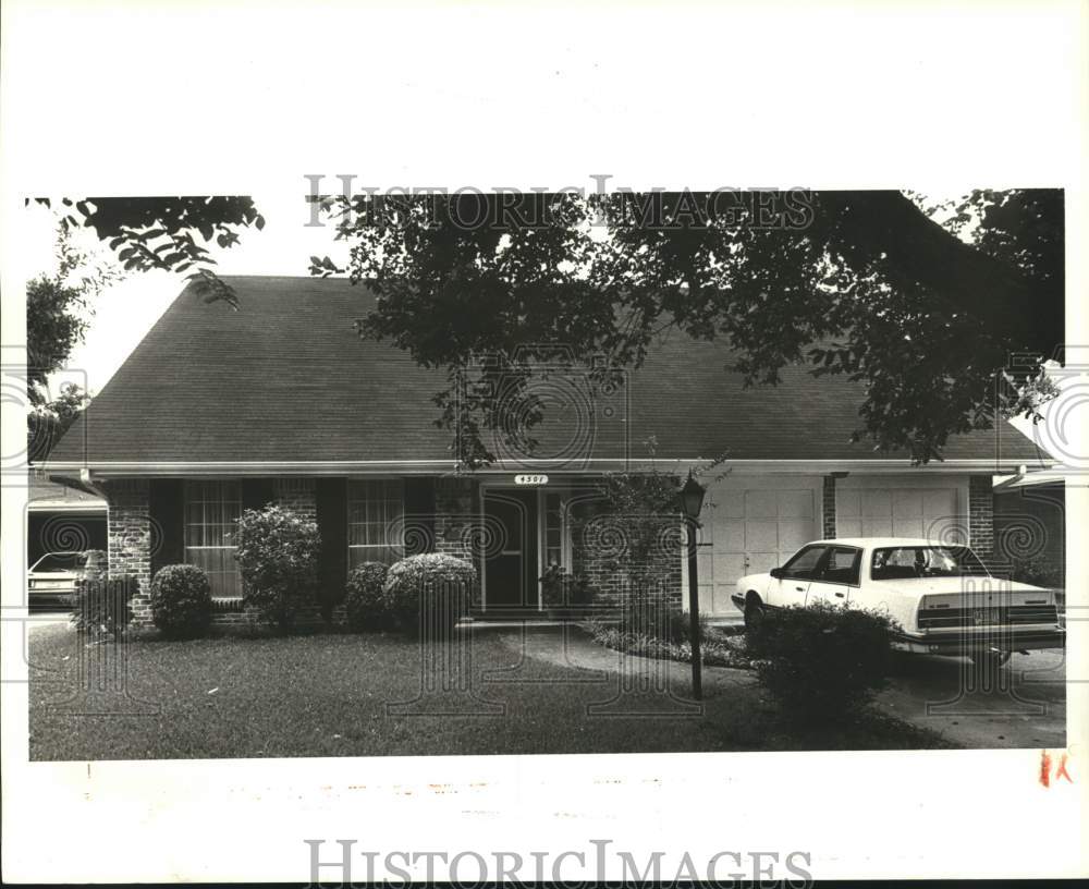 1987 Press Photo Housing - House located at 4501 Senac Drive in Metairie - Historic Images