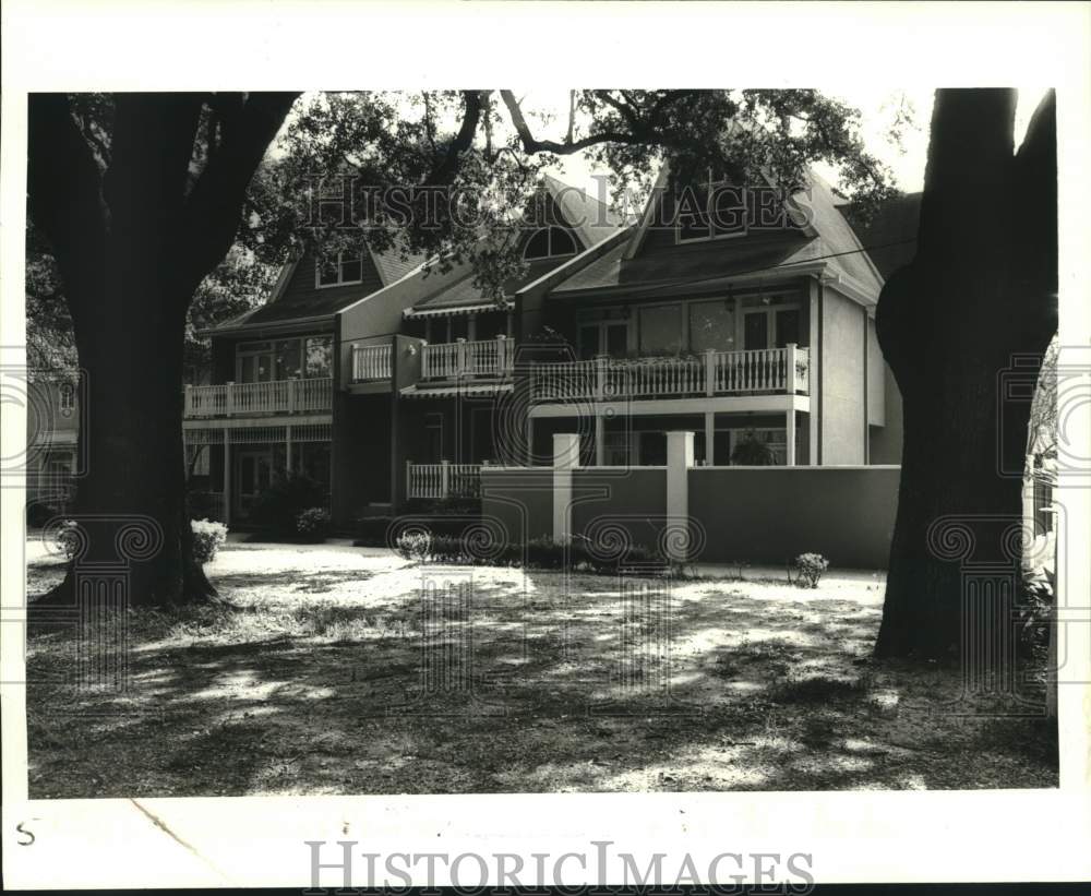 1987 Press Photo Housing - Sold property at 605 Exposition Boulevard - Historic Images