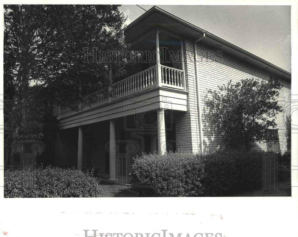 1987 Press Photo Housing - House located at 5900 Perrier Street - Historic Images