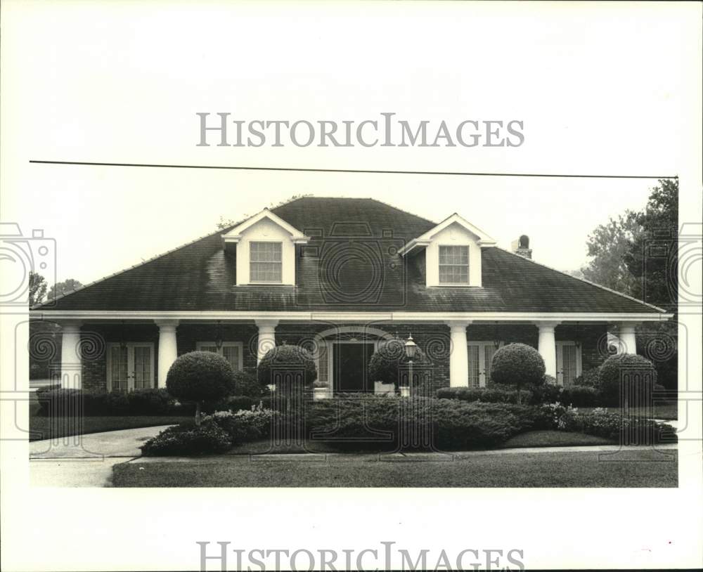 1988 Press Photo House Mug Shot 900 Bonnabel Blvd. in Metairie, Louisiana - Historic Images