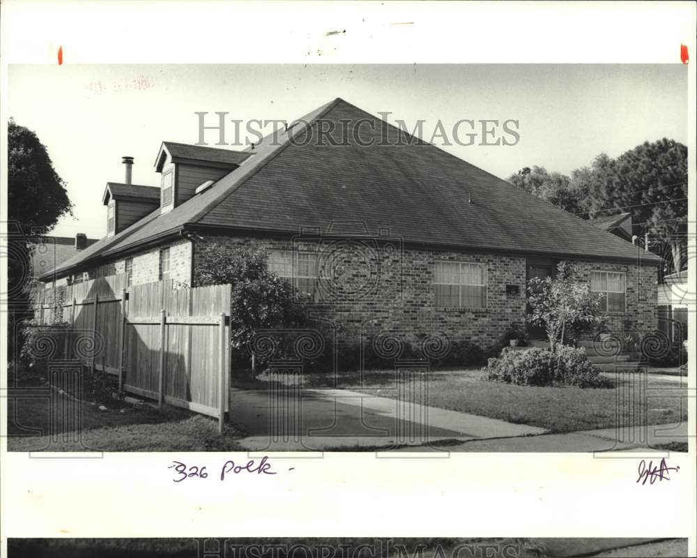 1987 Press Photo Housing - House located at 326 Polk Avenue - Historic Images