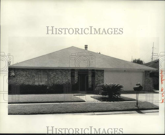 1988 Press Photo Housing - House located at