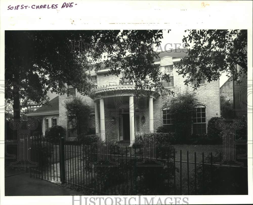 1987 Press Photo Housing - House located at 5018 Street Charles Avenue - Historic Images