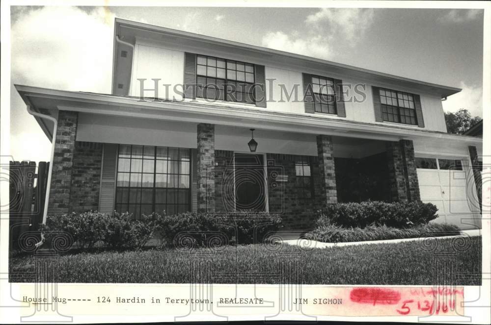 1987 Press Photo Housing - House located at 124 Hardin in Terrytown - Historic Images