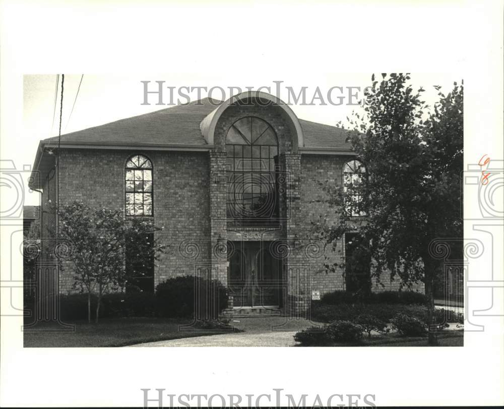 1988 Press Photo House Mug Shot -- 5209 Elmwood Parkway, Metairie, Louisiana - Historic Images