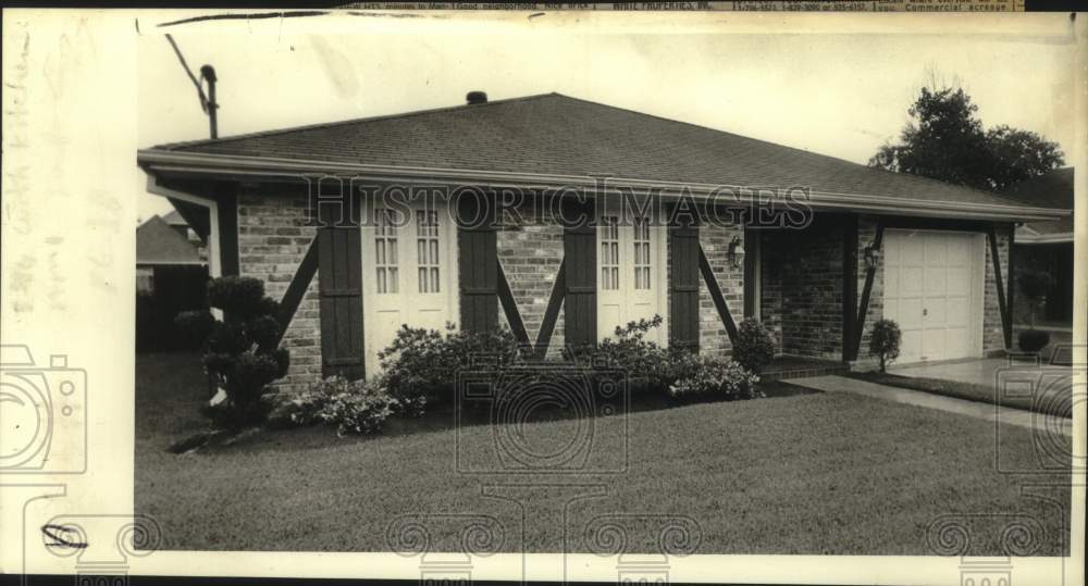 1980 Press Photo Home Features Old-World Charm in Metairie, Louisiana - Historic Images