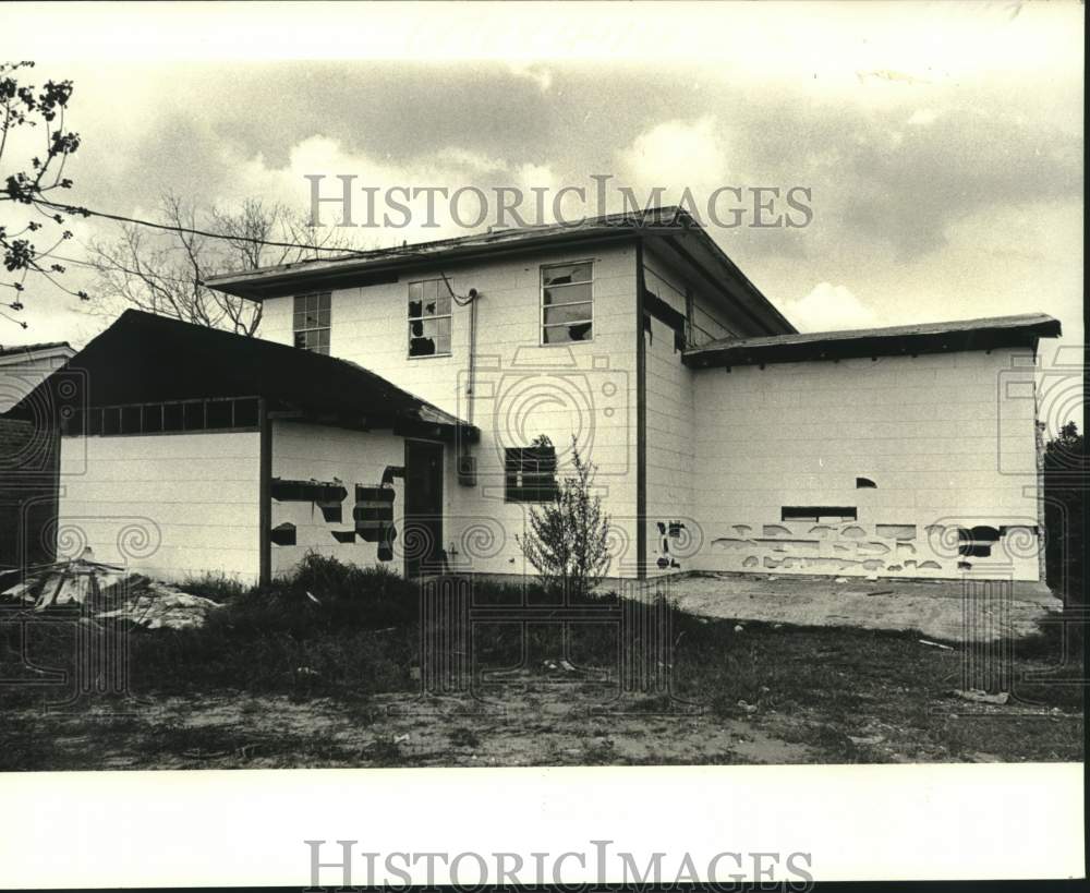 Exterior of the abandoned home in the Willowdale Subdivision - Historic Images