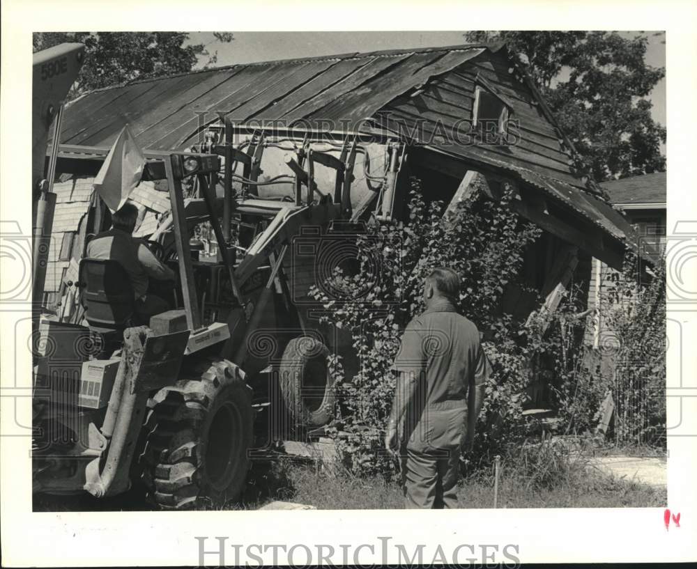 1986 Press Photo New Orleans, Late Isaiah Peterson House Demolished in Poydras - Historic Images