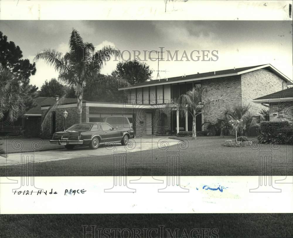 1981 Housing - Sold residence at 10121 Hyde place in East Jefferson - Historic Images