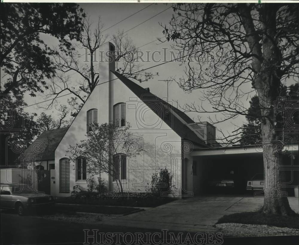 1982 Housing - House at 6000 Chestnut, corner of State Street - Historic Images