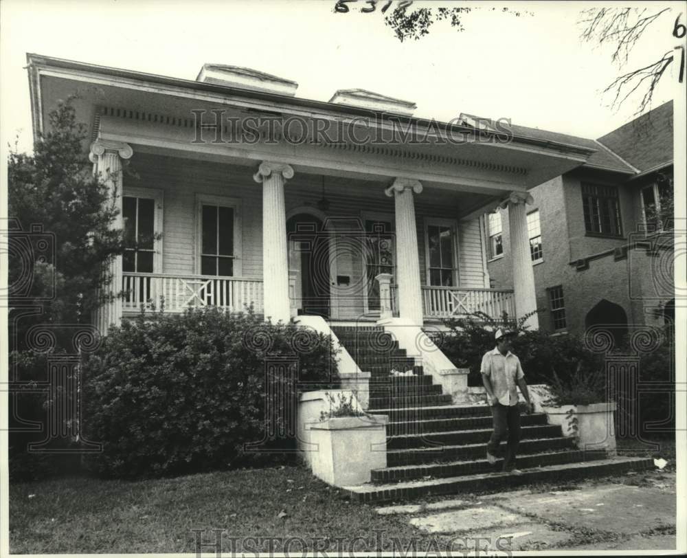 1981 Jack Smith at his new home at 1900 Jefferson Ave. - Historic Images