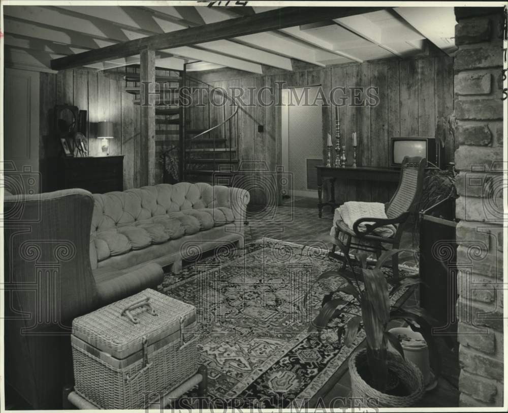 1981 Living room of home - Historic Images