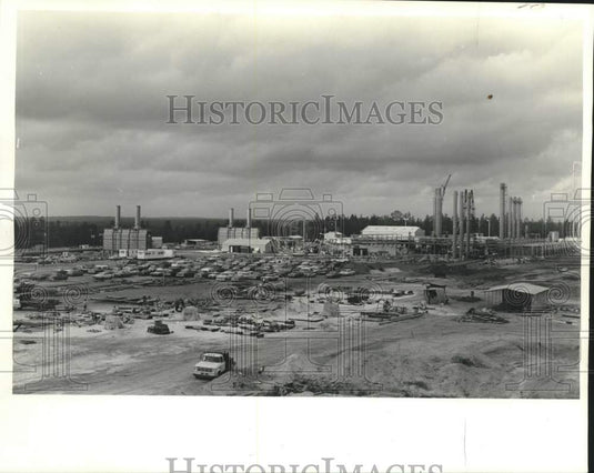 1972 Humble Oil & Refining Co. has 23 new wills in Jay Field Florida - Historic Images
