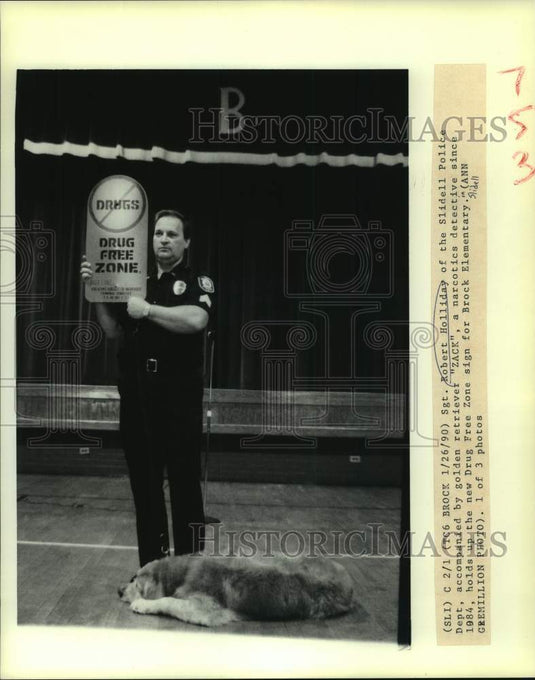 1990 Press Photo Sgt. Robert Holliday & Drug Free Zone sign at Brock Elementary - Historic Images