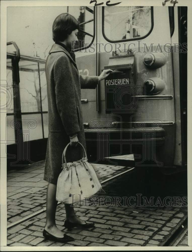 1963 The Netherlands government made mailboxes convenient to public - Historic Images