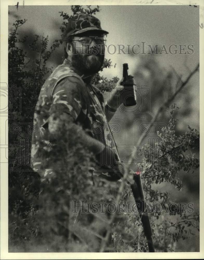 1980 Whitewing Dove Hunter John Lupe &amp; English Purdy, Carta Blanca - Historic Images