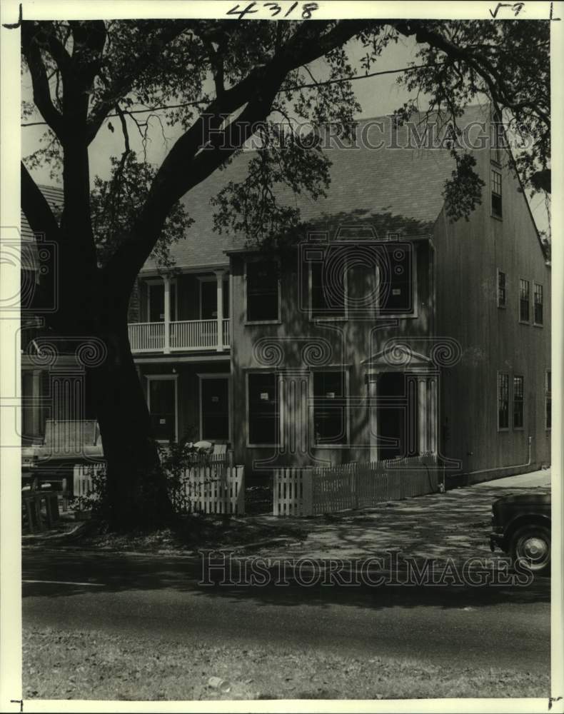 1979 New Townhomes For Sale on Napoleon Avenue, New Orleans - Historic Images