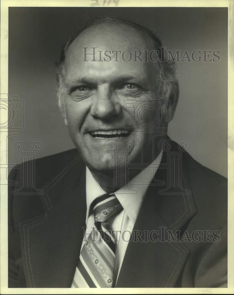 1981 Rev. Paul Hunt of the Faith Christian Fellowship Church - Historic Images