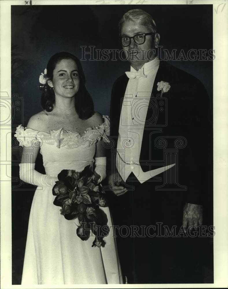 1978 Killian L. Huger Jr. with daughter Deborah Hopkins Huger - Historic Images