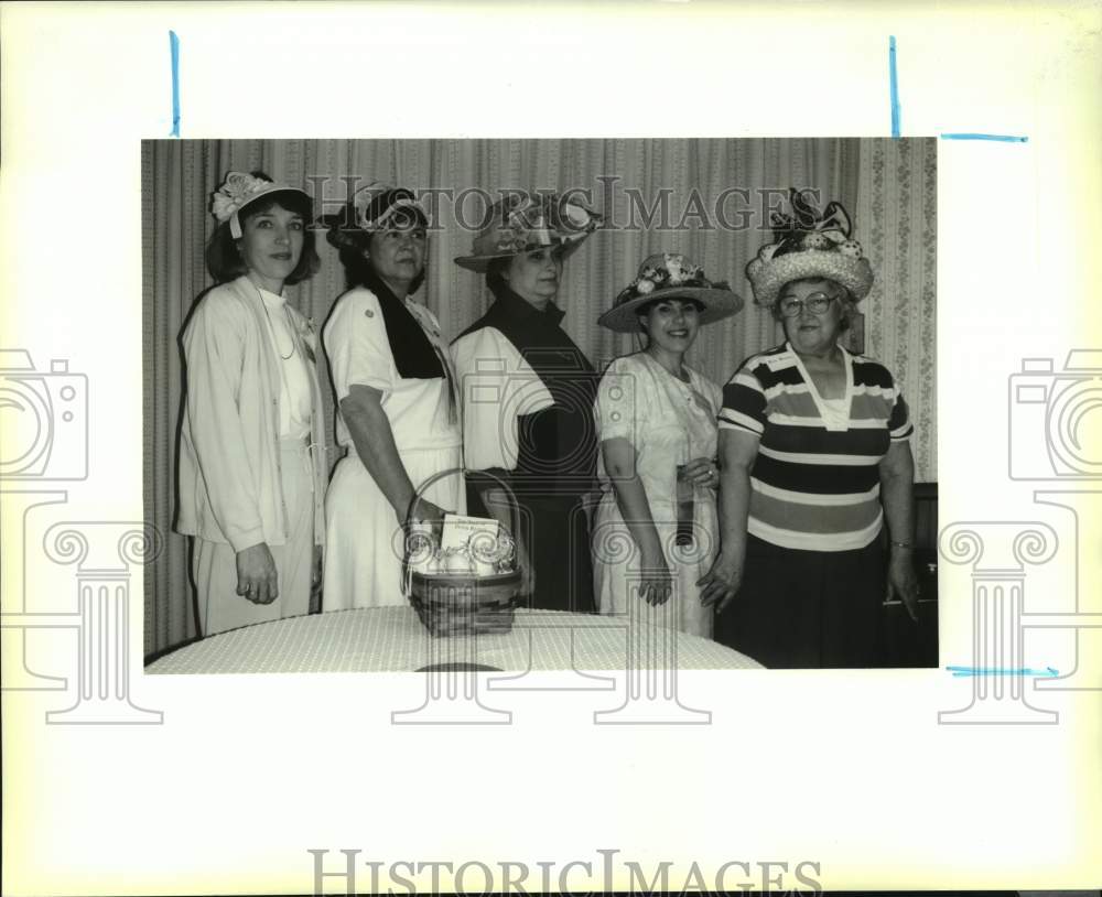 1990 Contestants in the Ormond Garden Club Easter Bonnet Contest. - Historic Images