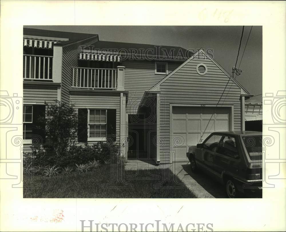 1985 Housing - Townhome at 330 Lowerline St. in Uptown New Orleans - Historic Images