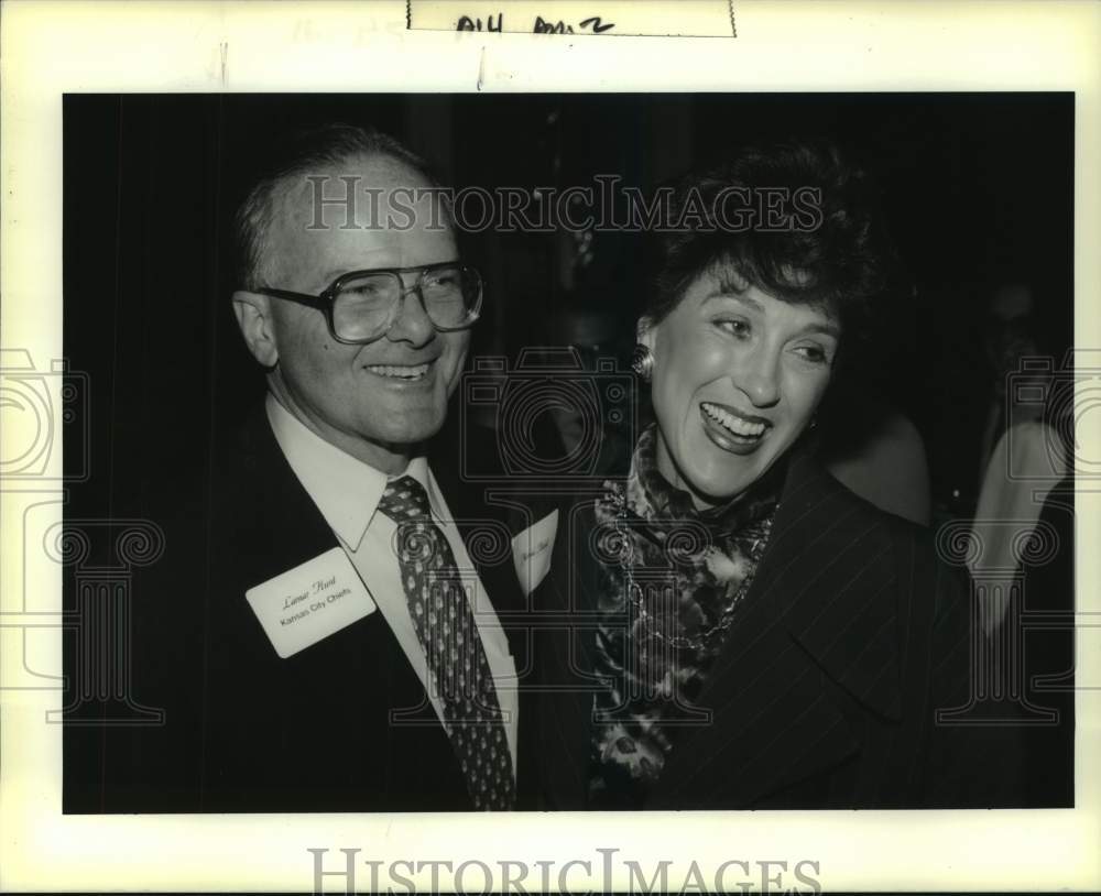 1990 Lamar Hunt and Norma Hunt attends Mayor Party - Historic Images