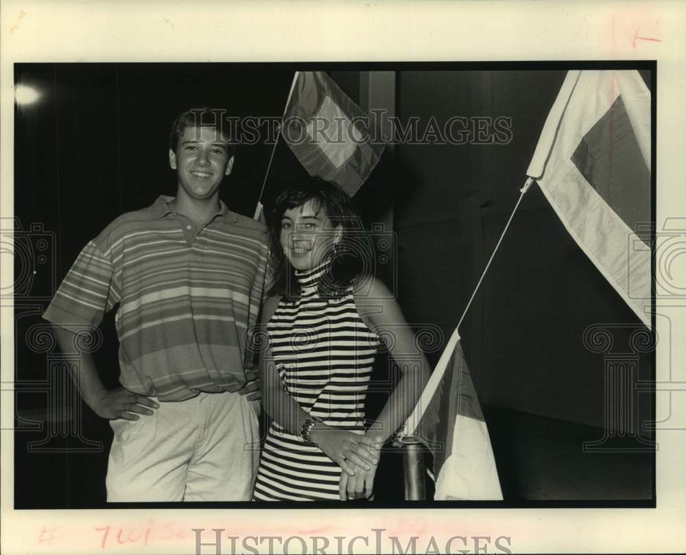 1990 Press Photo Stewart Hughes with debutante Blakemore Howard - nob40056 - Historic Images