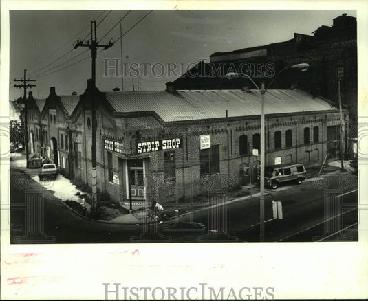 1987 Press Photo Housing - 400-10 Jackson Ave - nob40152 - Historic Images