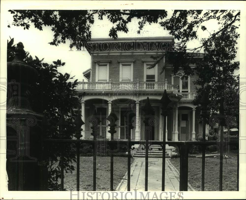 1984 Property at 1236 Jackson Avenue in New Orleans - Historic Images