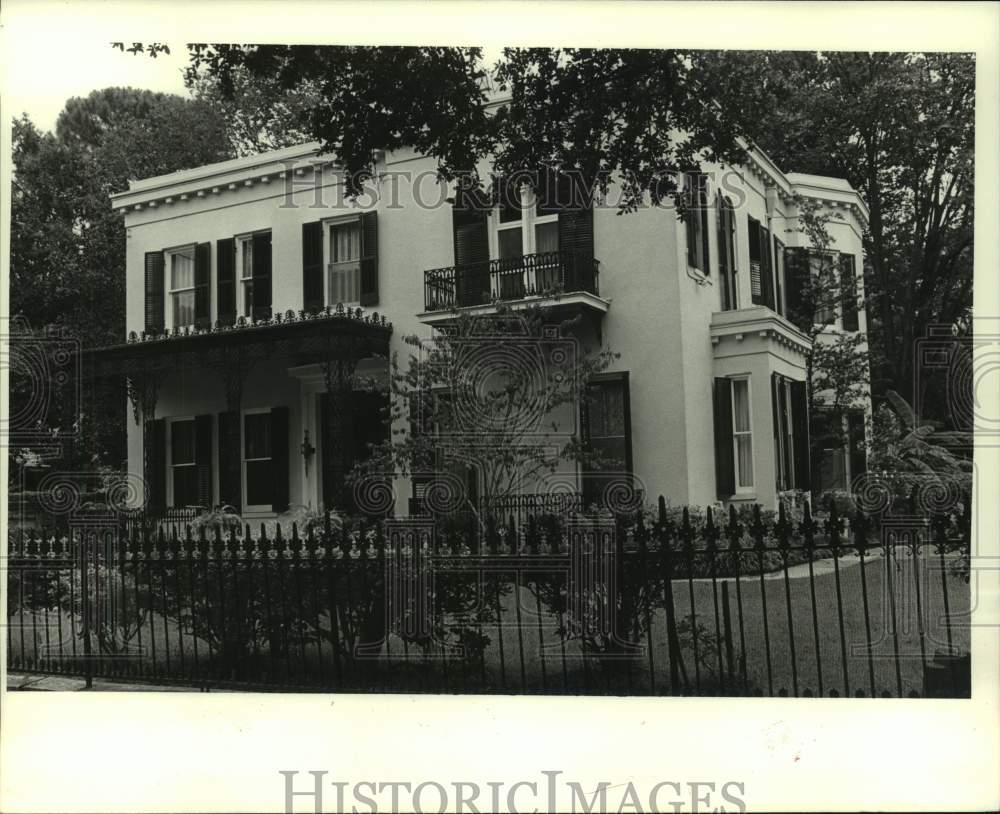 1985 Housing - House at 2520 Prytania St. sold to W.K. Christovich - Historic Images