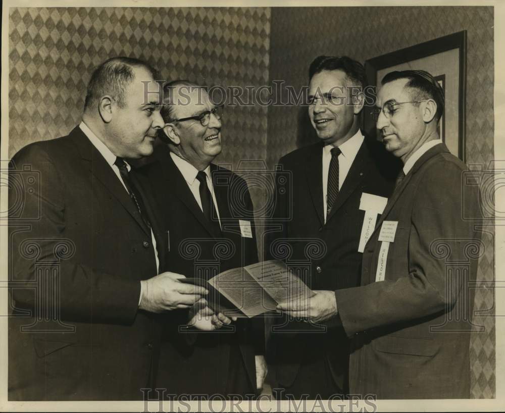 1965 Participants of Southern Farm Forum at the Roosevelt Hotel - Historic Images