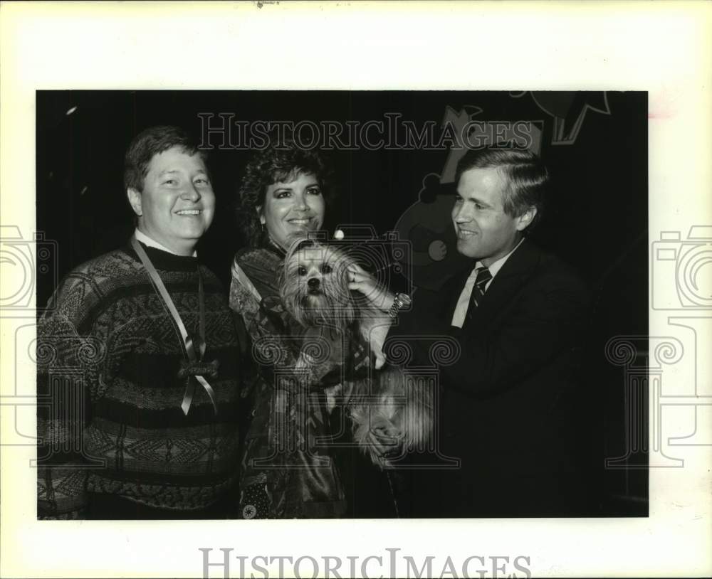 1991 Press Photo Philip Holden, Karen Daray, Brian Lade with Mimi - Historic Images